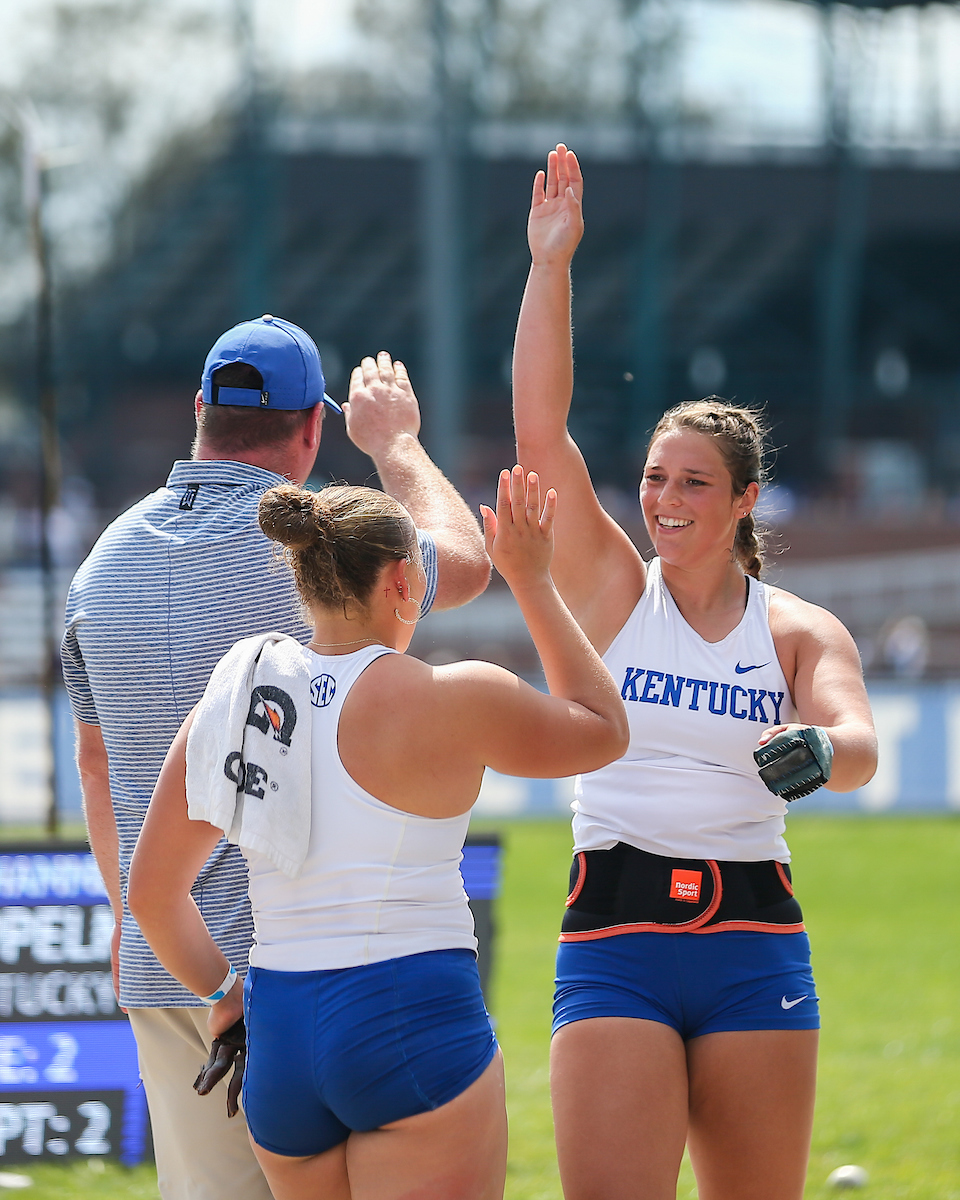 Jade Gates. Molly Leppelmeier.

Kentucky Invitational

Photo by Abbey Cutrer | UK Athletics