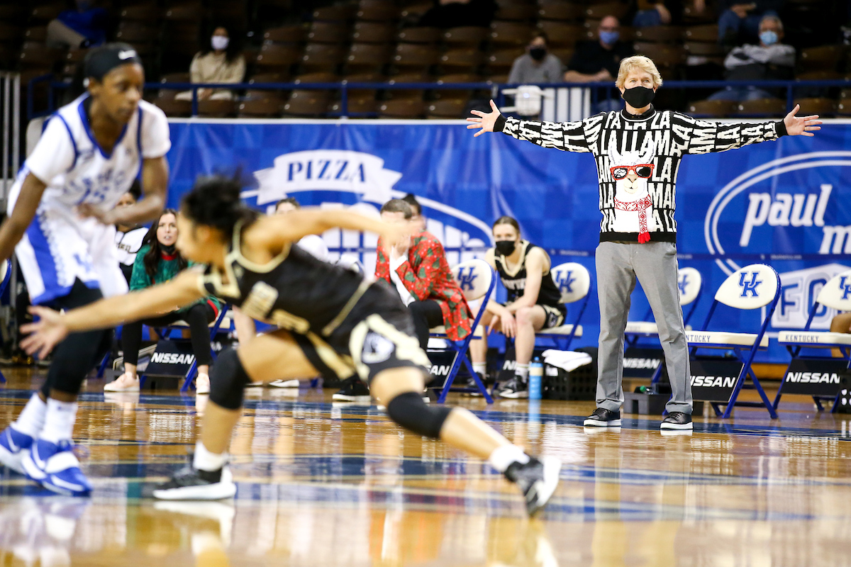 Coach. 

Kentucky beats Worfford 98-37.

Photo by Eddie Justice | UK Athletics
