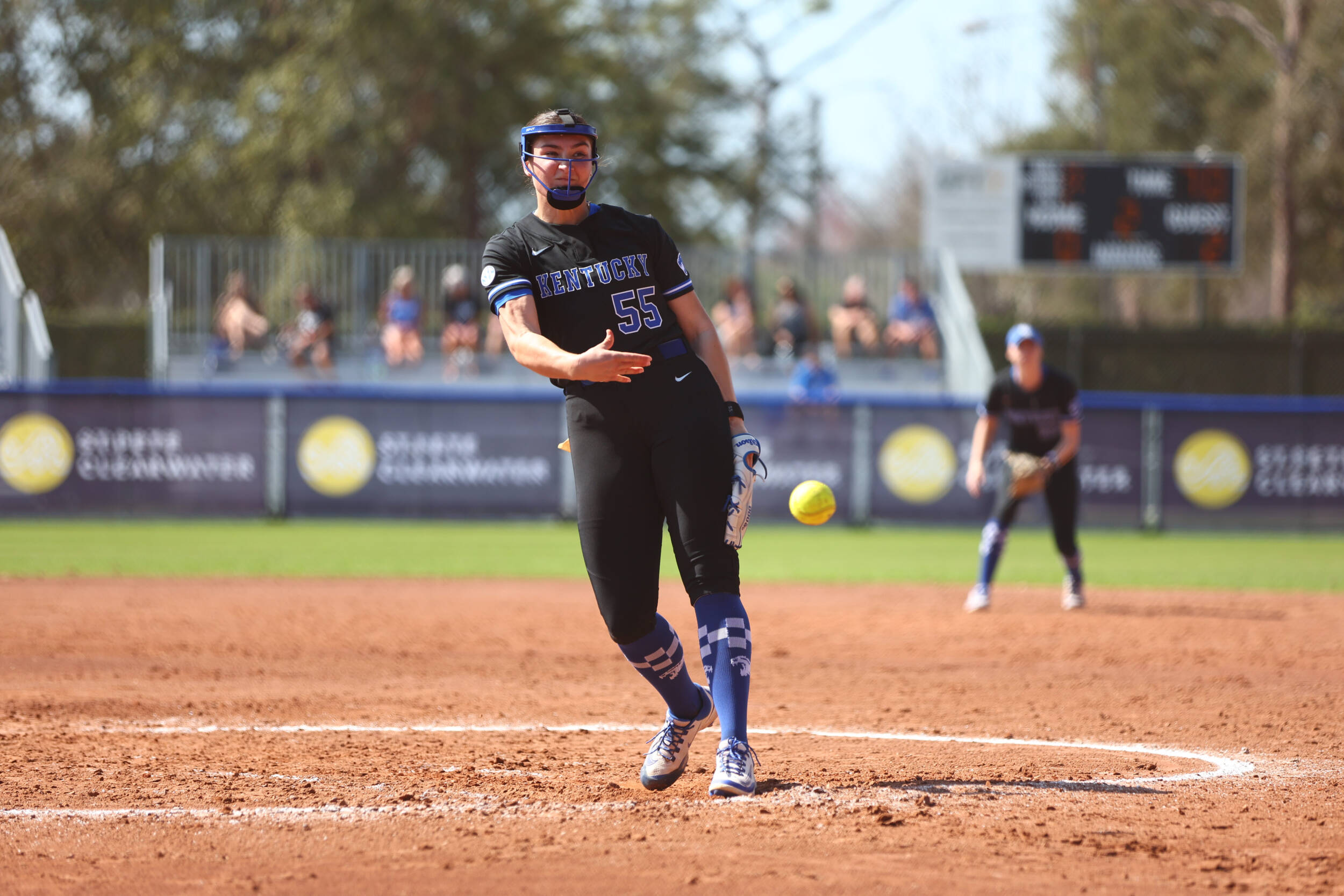 Lawson Earns Win No. 600 at Kentucky in Doubleheader Sweep