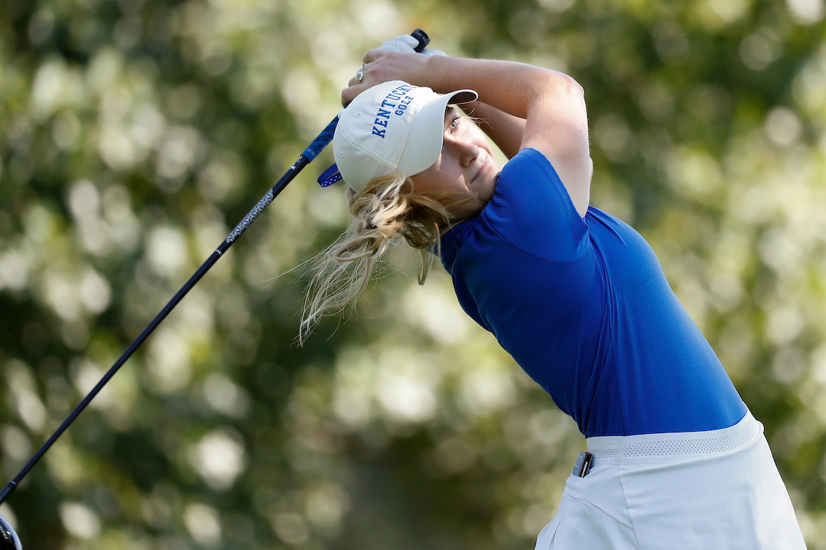 Sarah Shipley.

Women's golf practice.

Photo by Chet White | UK Athletics