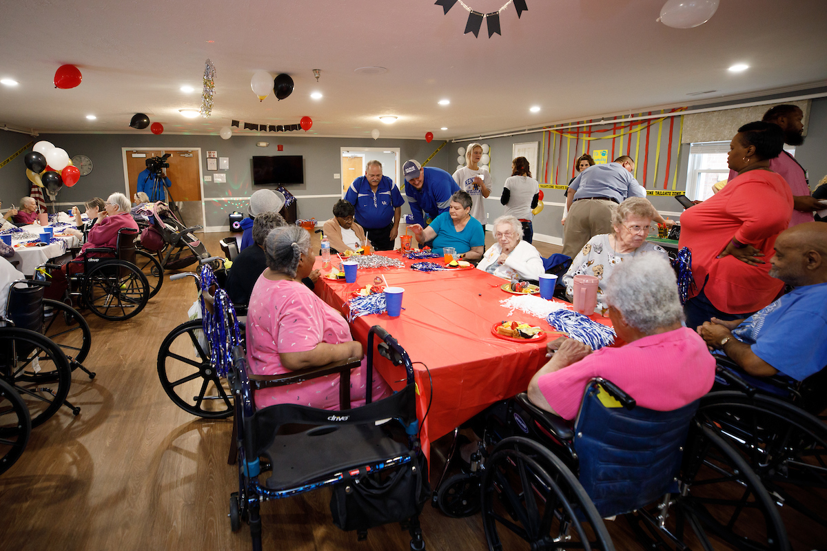 Cambridge Place named its dining hall the “Landon Young Dining Hall” for his support of the retirement home throughout his Wildcat career.  


Photo by Elliott Hess | UK Athletics