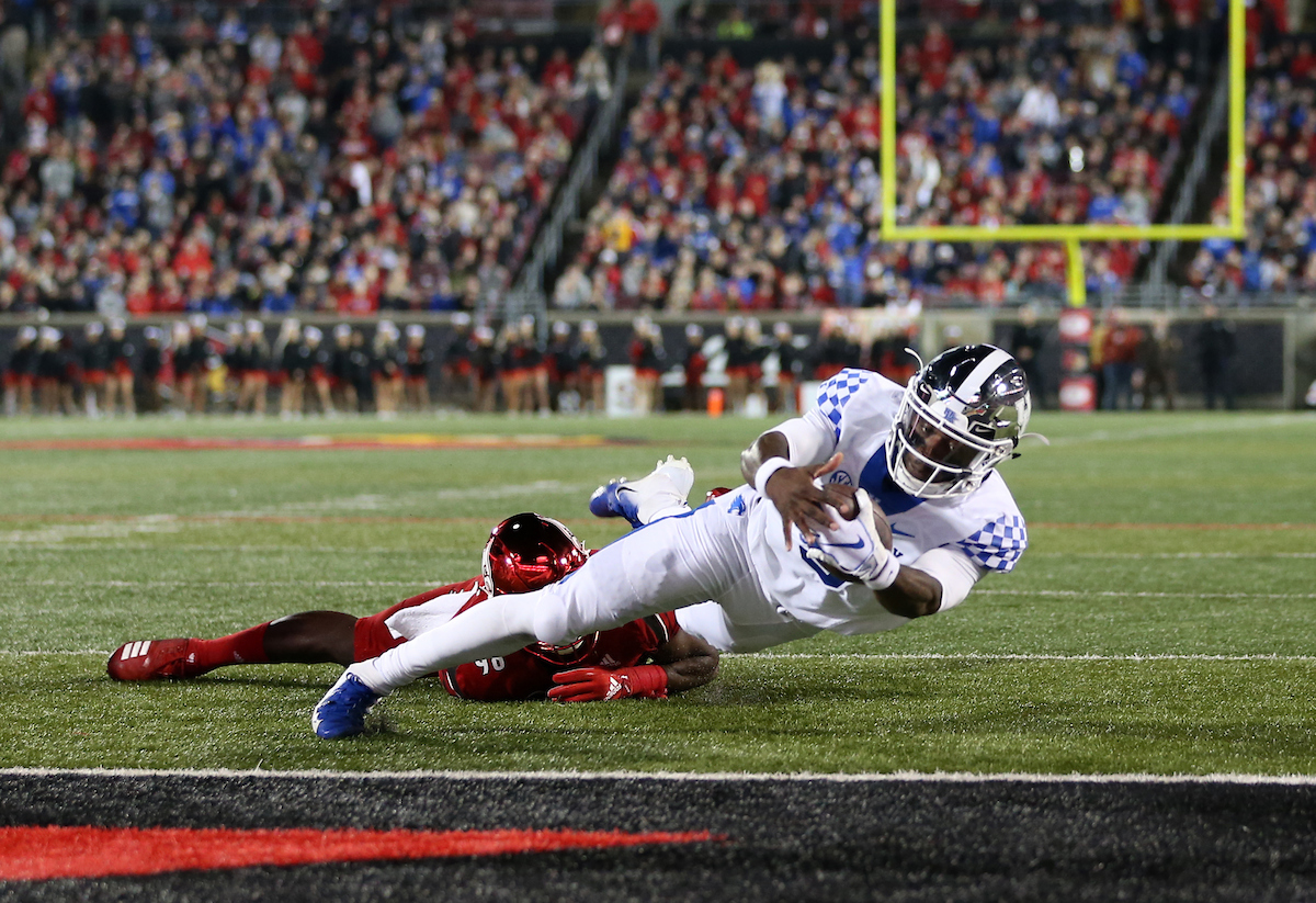 Terry Wilson

Kentucky Football beats Louisville at Cardinal Stadium 56-10.


Photo By Barry Westerman | UK Athletics