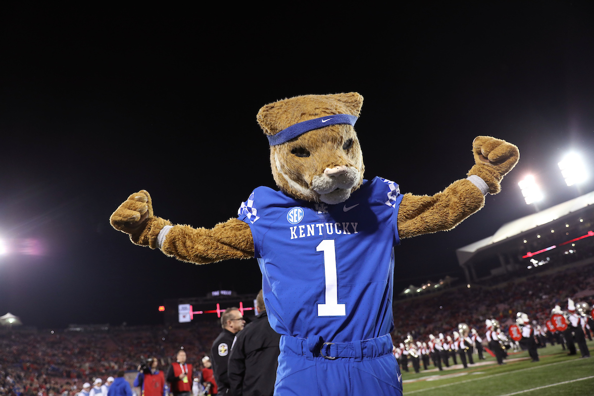 Kentucky-Louisville FB Photo Gallery