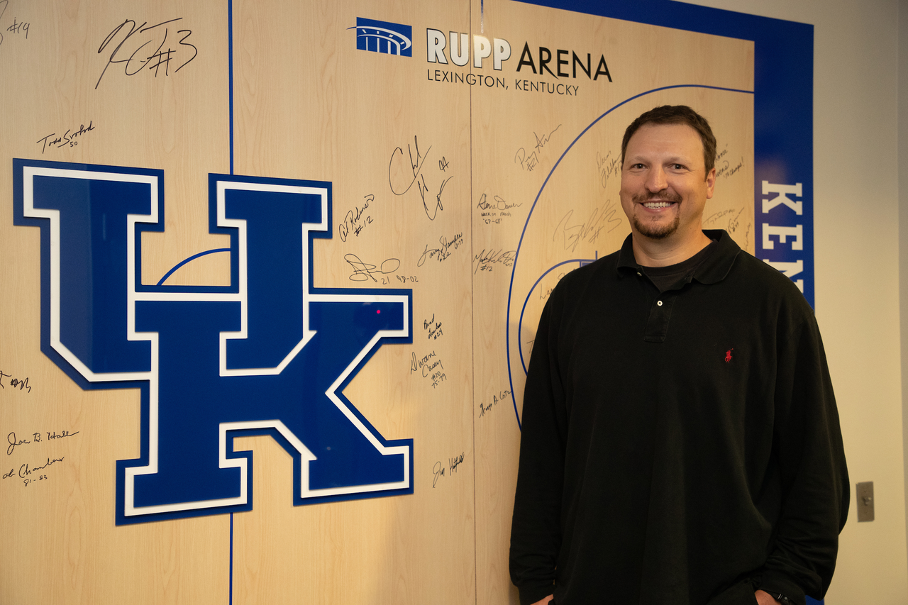 Lukasz Obrzut

Men's Basketball Reunion Weekend.  Photo by Mark Mahan