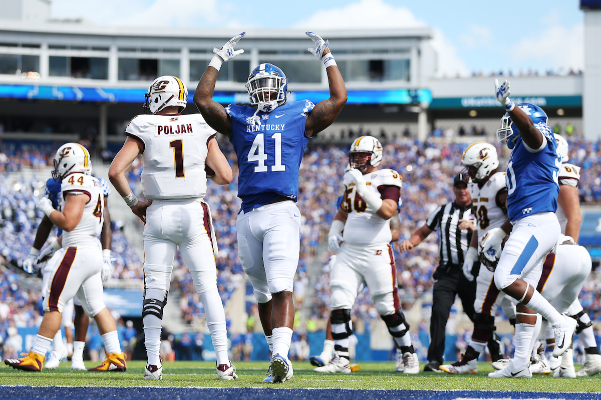 Josh Allen.

Kentucky beats Central Michigan 35-20.


Photo by Chet White | UK Athletics