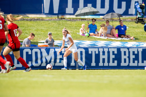 Hunter Koziara (13)

WSOC defeats Youngstown State University 3-0

Photo by Mark Mahan | UK Athletics