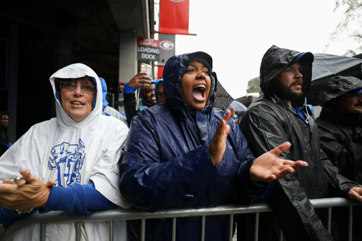 
Kentucky vs. Georgia
Cat Walk.


Photo by Chet White | UK Athletics