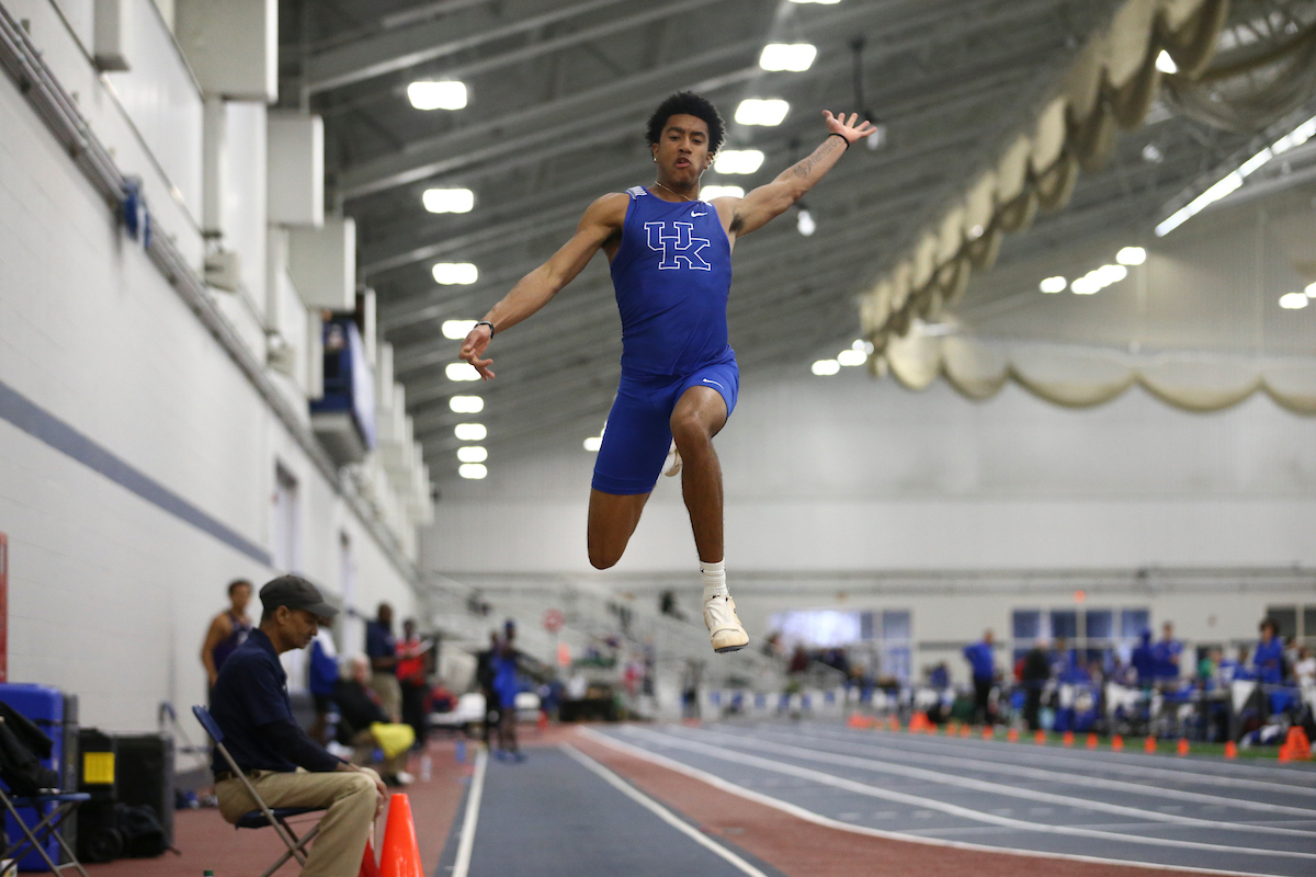 Jingle Bells Open.

Photo by Isaac Janssen | UK Athletics
