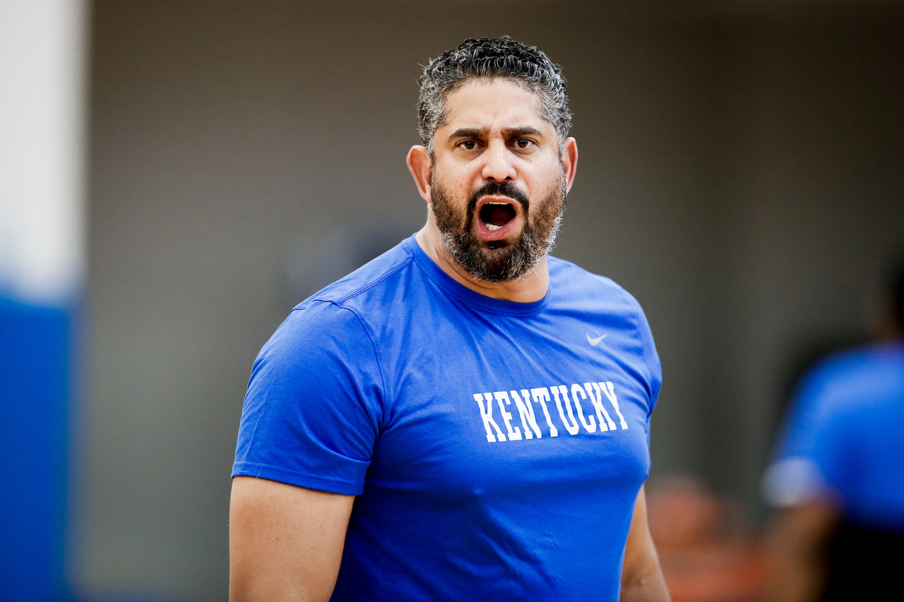 Orlando Antigua.

First practice of the season.

Photos by Chet White | UK Athletics