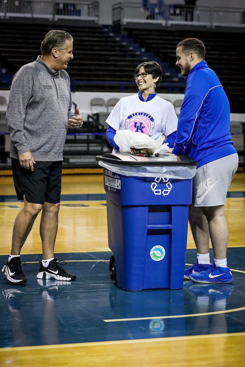 John Calipari. Ellen Calipari. Brad Calipari.

Coach Cal Women’s Clinic.

Photos by Chet White | UK Athletics