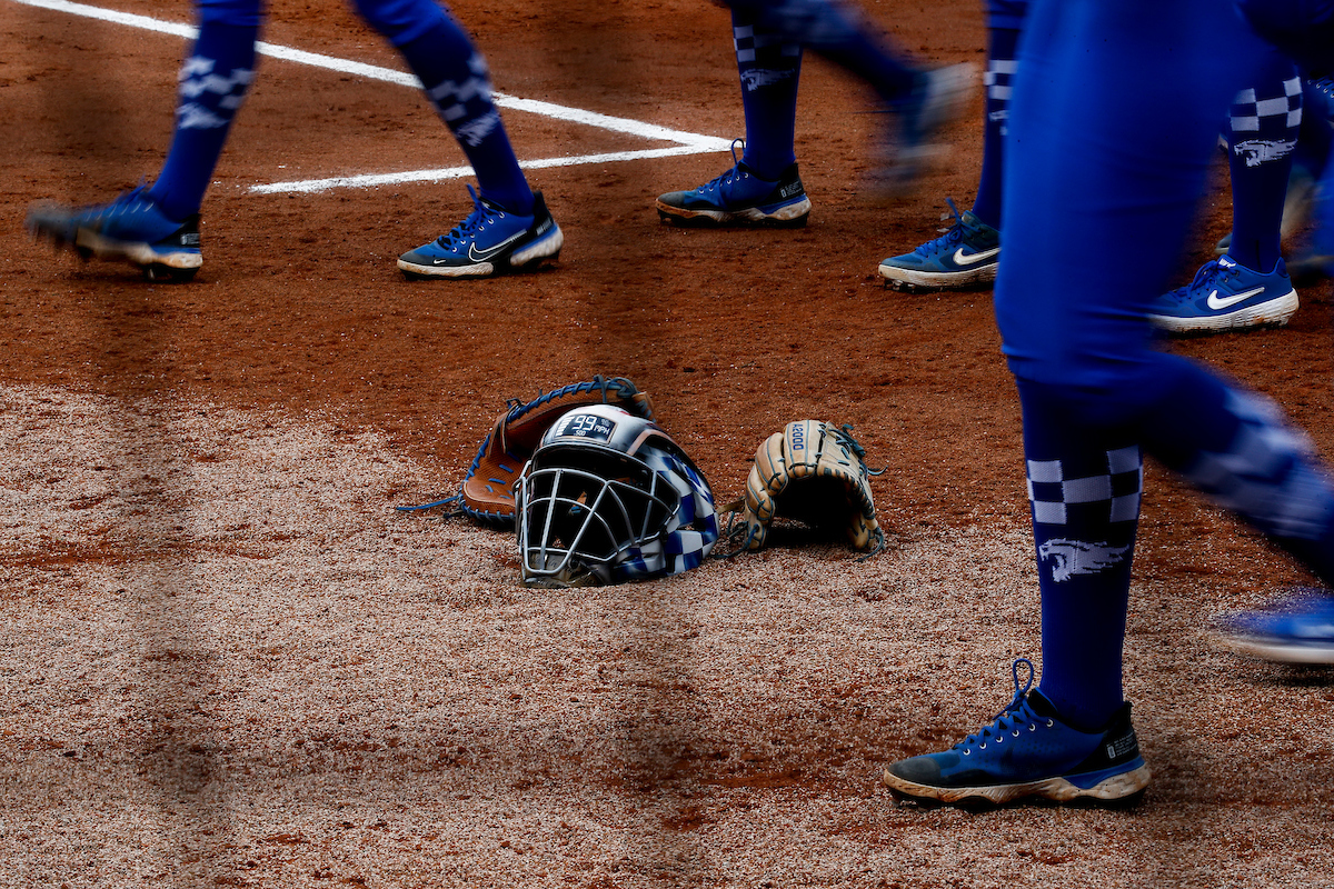 Team.

Kentucky loses to Ole Miss 7-6.

Photos by Chet White | UK Athletics