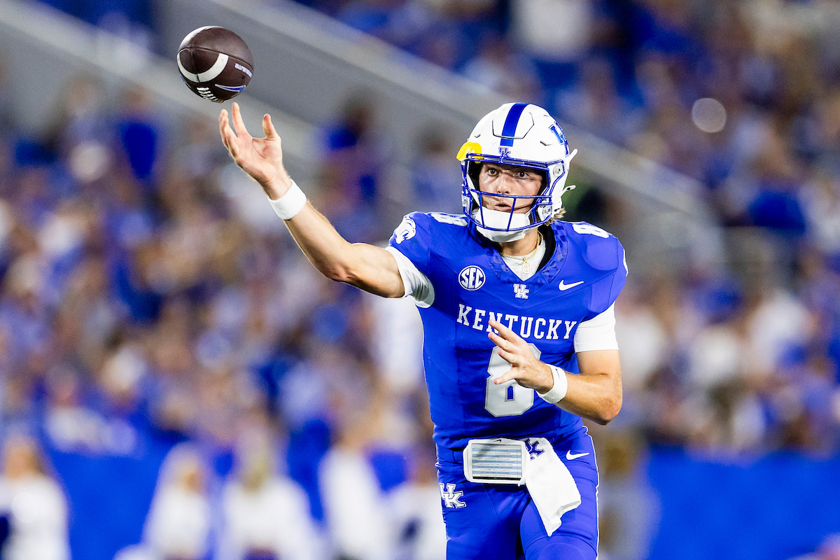 Stoops, Cats Preparing for 'Challenge' at South Carolina