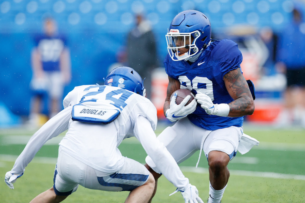 LA'VELL WRIGHT. ZAC BEREZOWITZ.

2021 UK Football Spring Practice.

Photo by Elliott Hess | UK Athletics