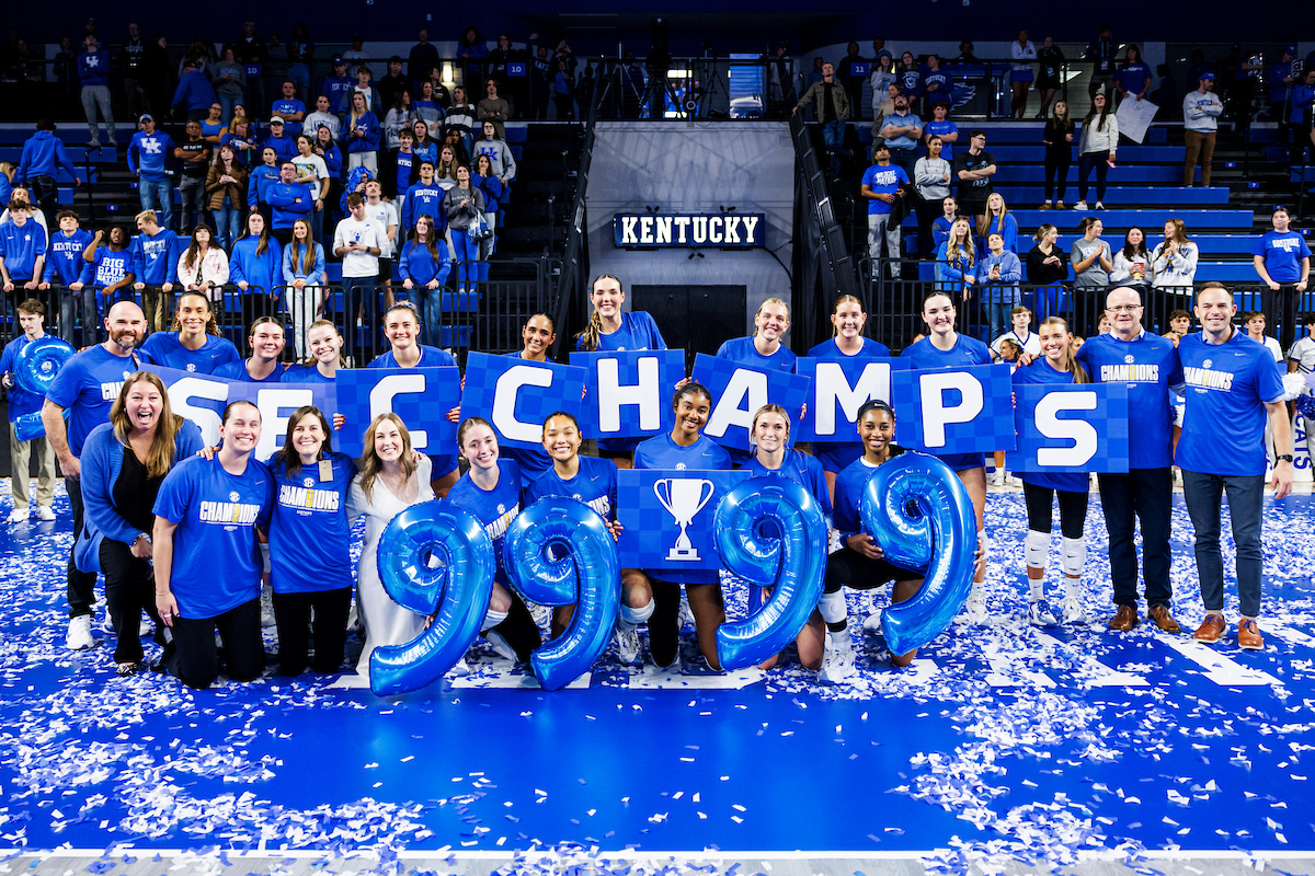 Kentucky-Arkansas Volleyball Photo Gallery