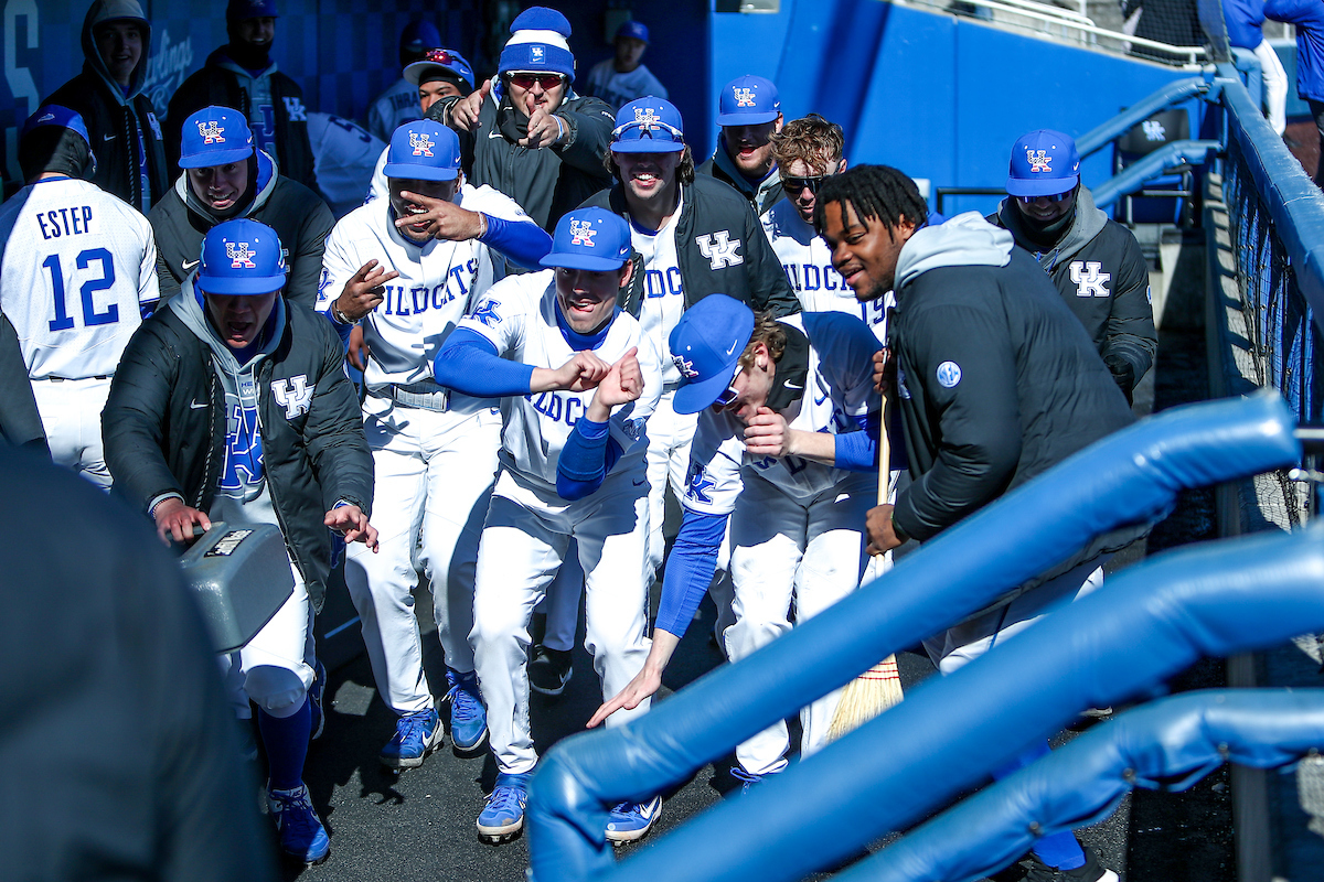 Devin Burkes, Sean Harney, Austin Strickland, Michael Dallas, Nolan McCarthy, and Oraj Anu.

Kentucky beats High Point 4-3.

Photo by Sarah Caputi | UK Athletics