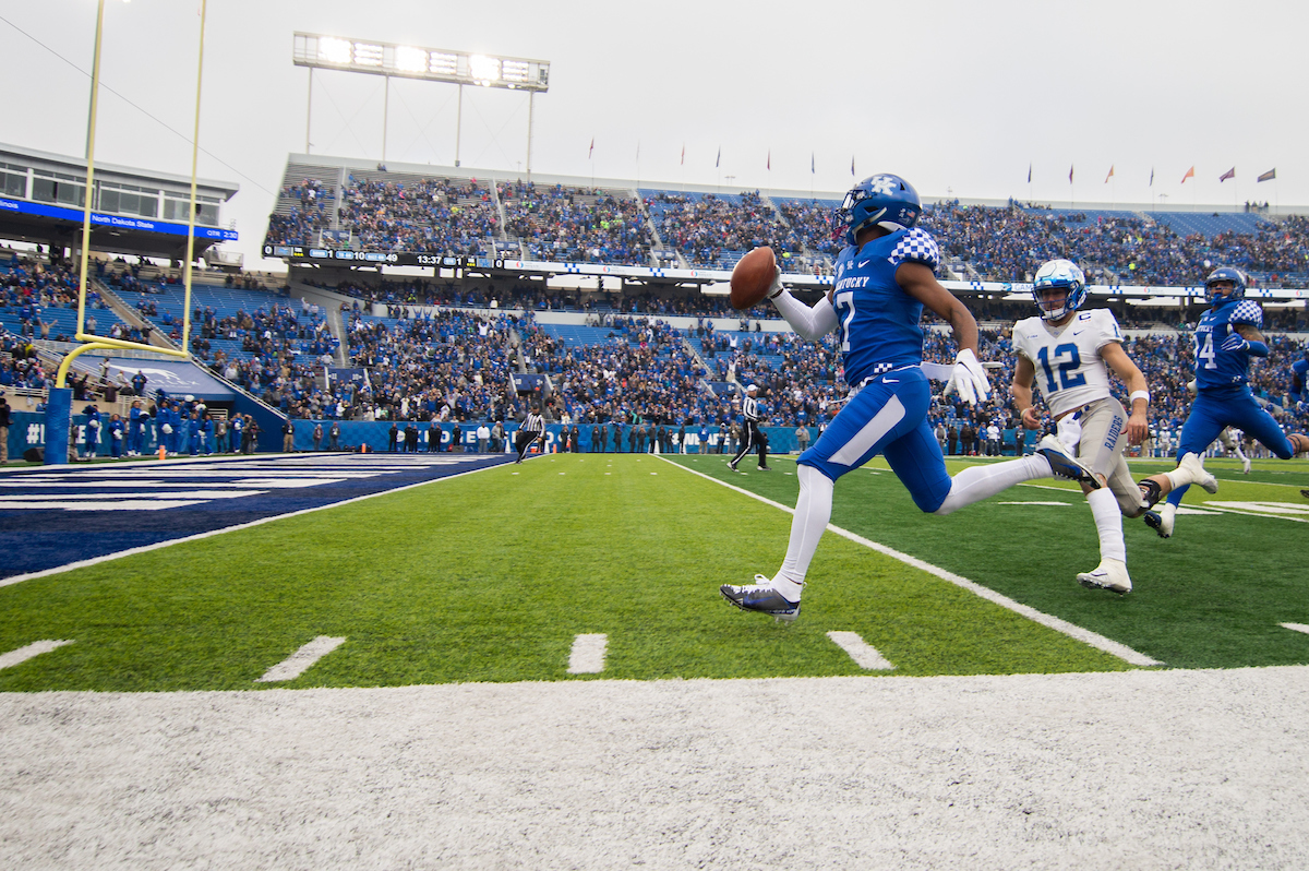 Mike Edwards. Interception. Touchdown. 

UK Football beat MTSU 34-23 at Kroger Field on Saturday, November 17th,2018.

Photo by Eddie Justice | UK Athletics