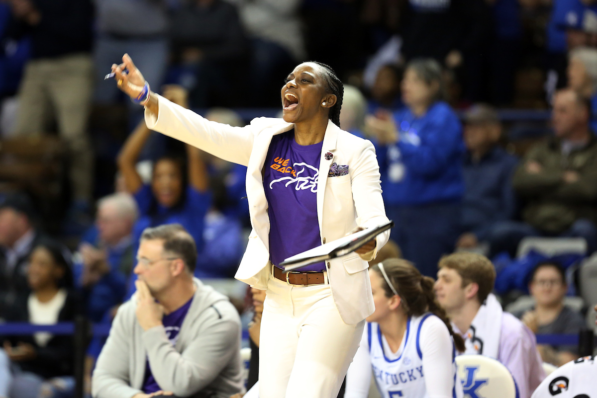 Niya Butts

The UK Women's Basketball team beats Mizzou. 

Photo by Britney Howard  | UK Athletics