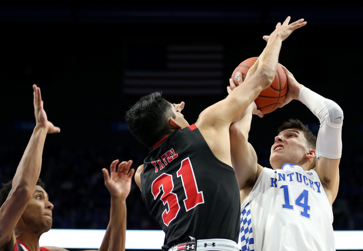 Tyler Herro

UK beats VMI 92-82 at Rupp Arena.


Photo By Barry Westerman | UK Athletics