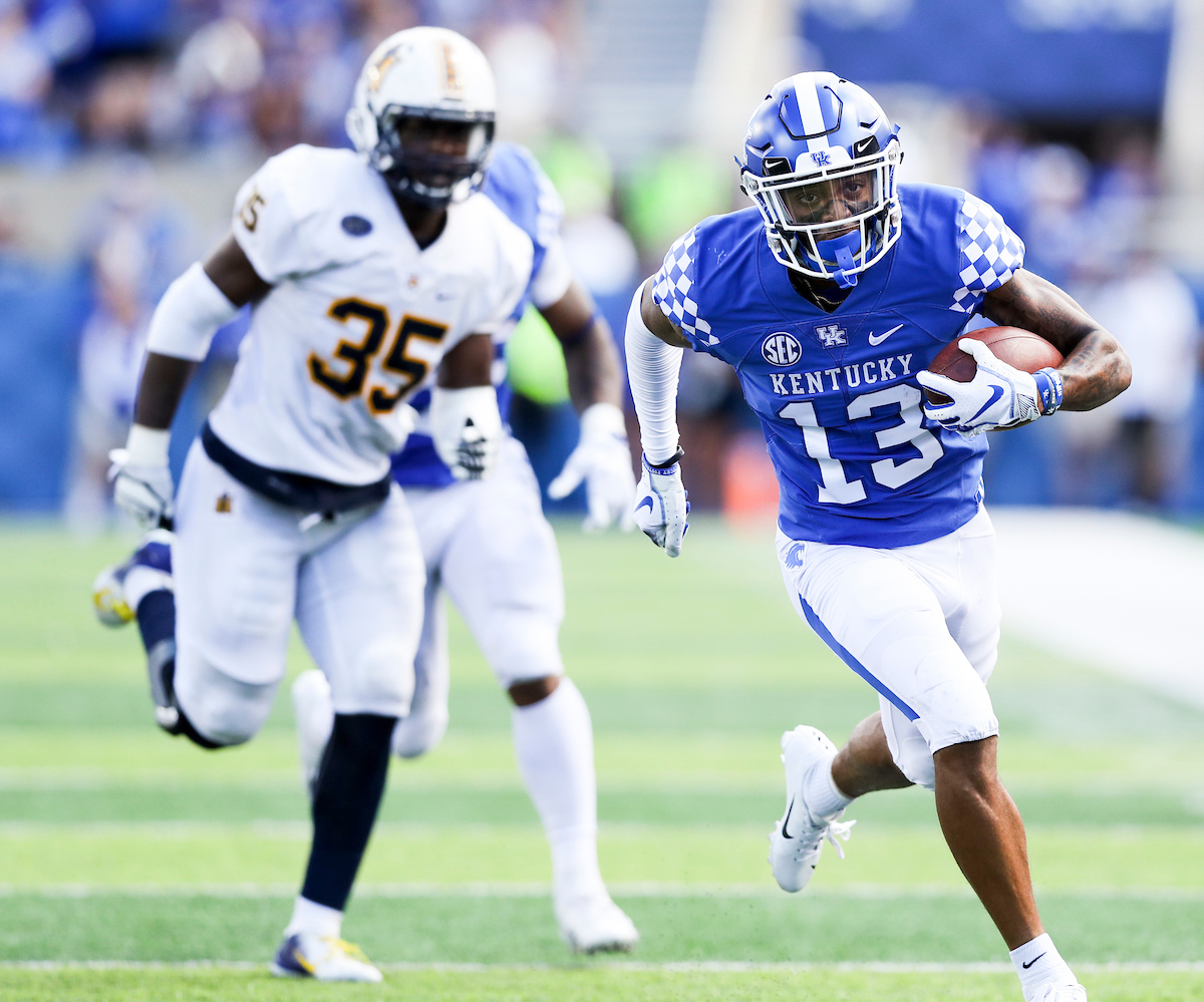 UK football beats Murray State 48-10.


Photo by Elliott Hess | UK Athletics