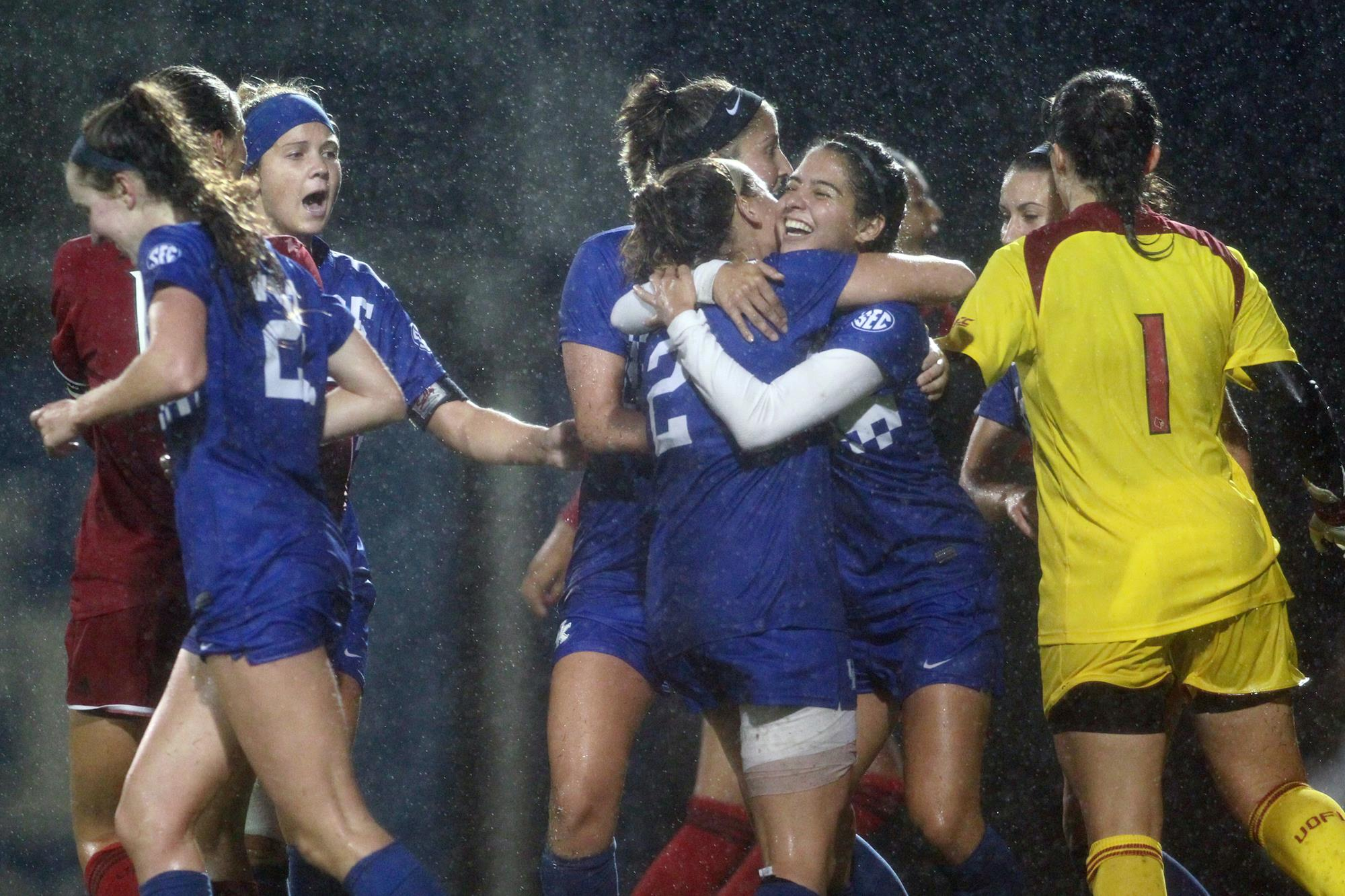 Miranda Jimenez Scores First Goal as Kentucky Wildcat