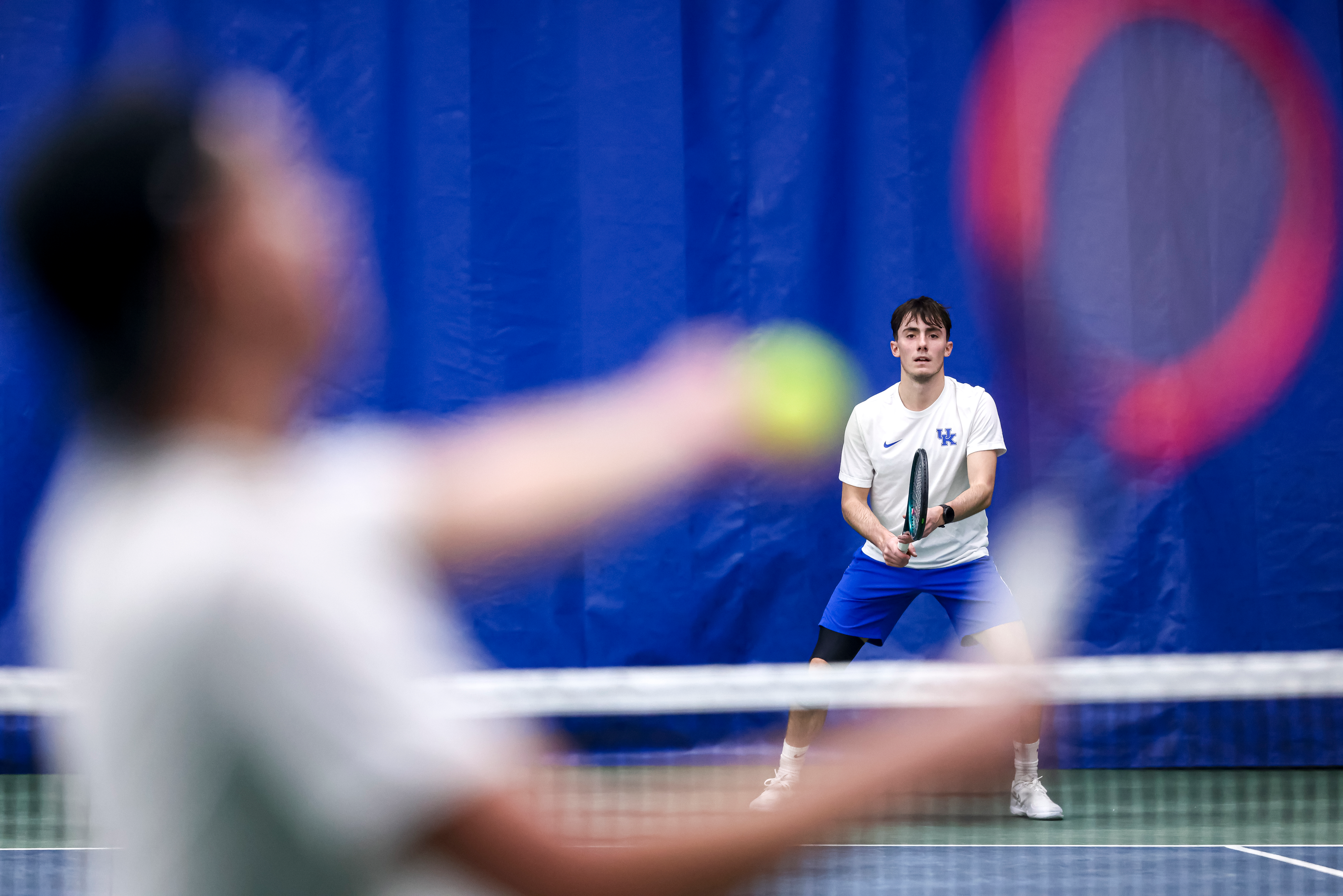 No. 7 Kentucky Completes Doubleheader Sweep on Opening Day