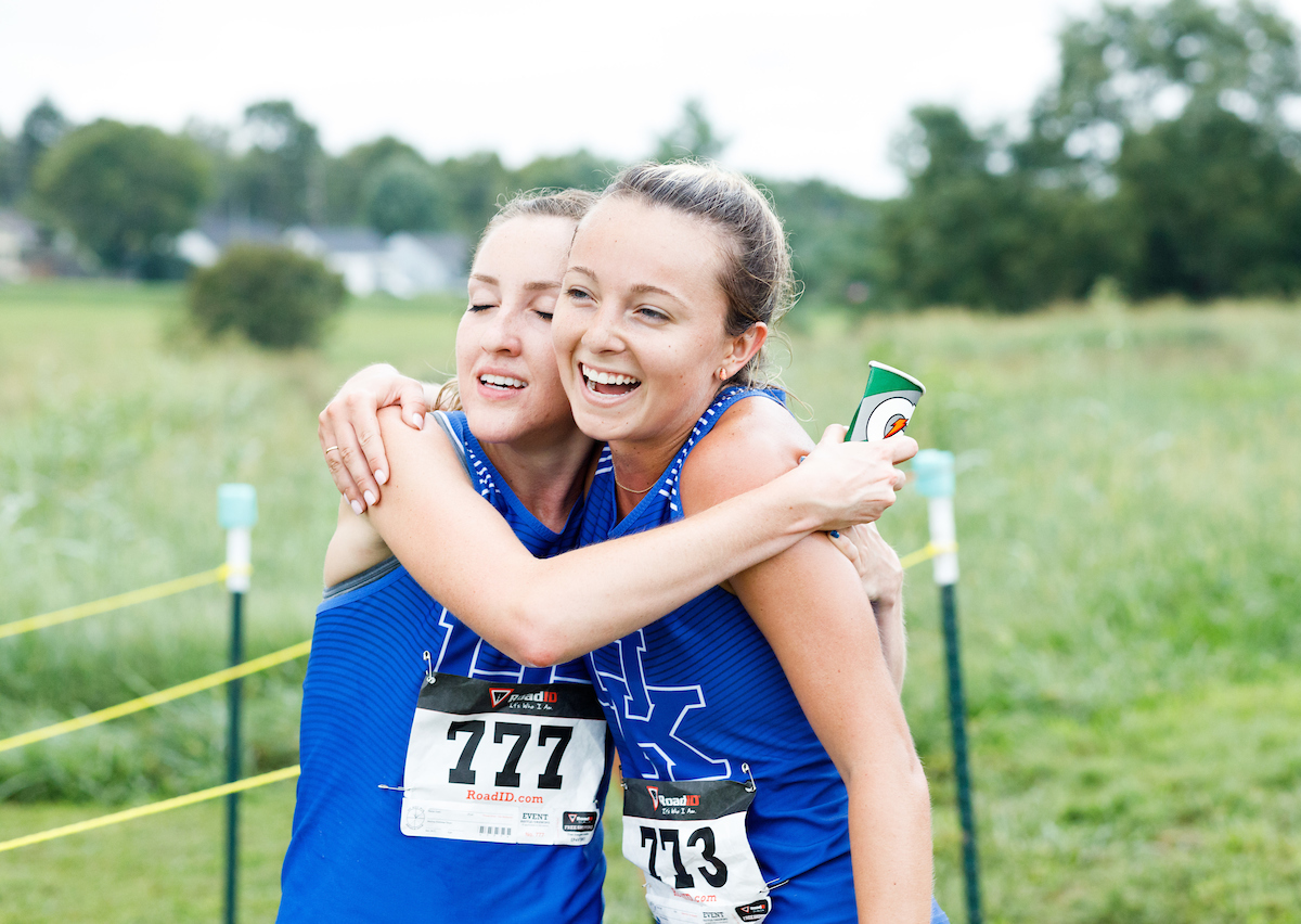 Caitlin Shepard. Kaitlyn Lacy.

Bluegrass Invitational.


Photo by Elliott Hess | UK Athletics