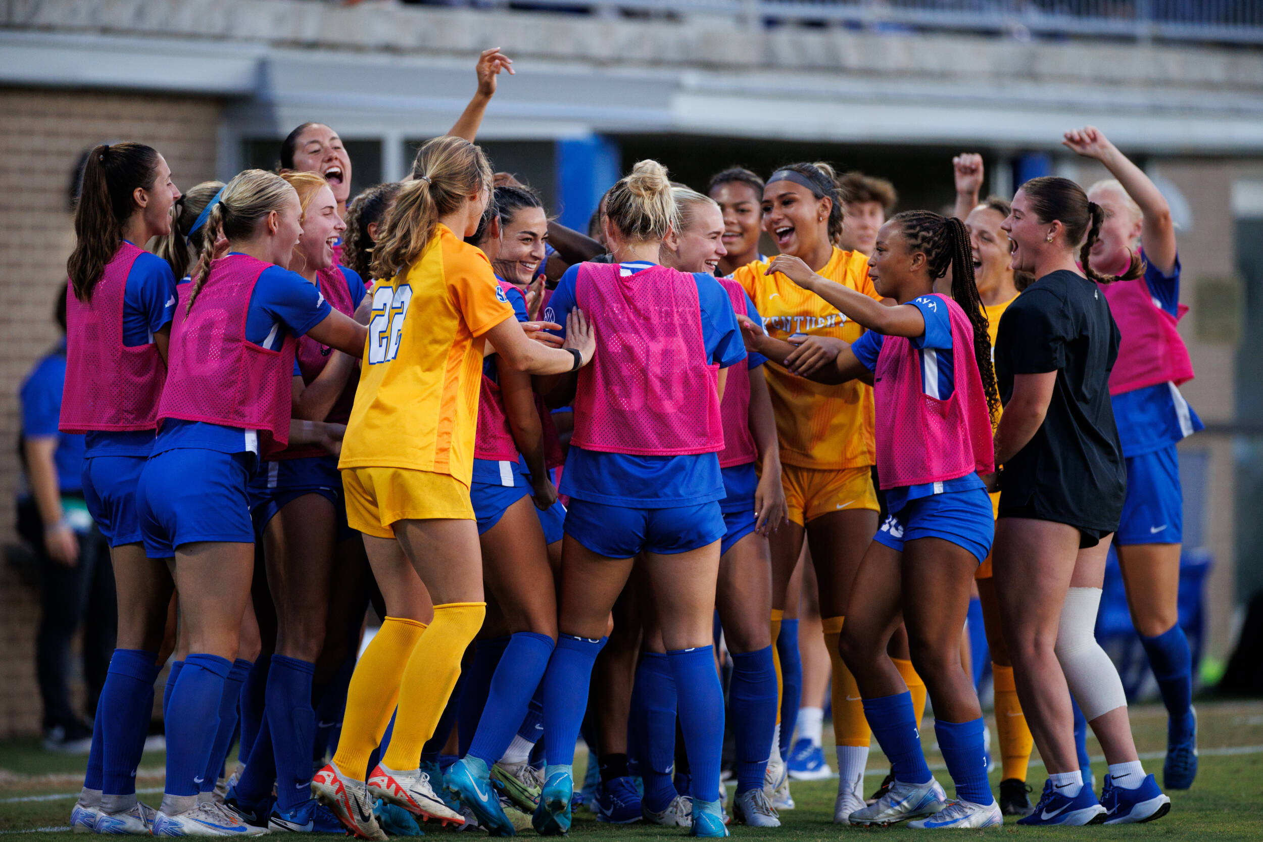 Women’s Soccer Earns First SEC Win of the Season at Alabama