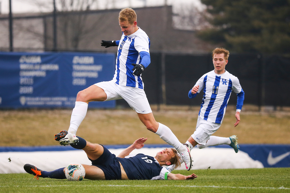 Eythor Bjorgolfsson & Mason Visconti. 

Kentucky beats Xavier 2-1.

Photo by Grace Bradley | UK Athletics