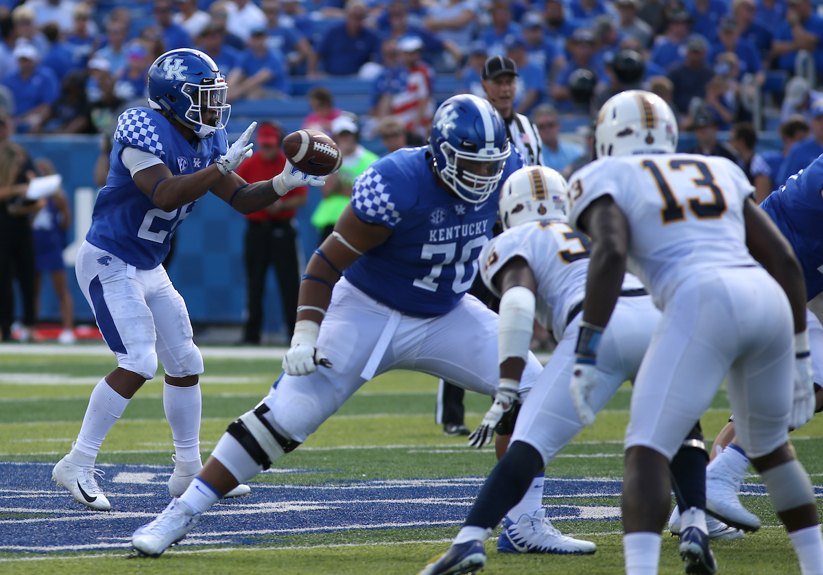 Benny Snell 

UK football beats Murray State 48-10.


Photo By Barry Westerman | UK Athletics