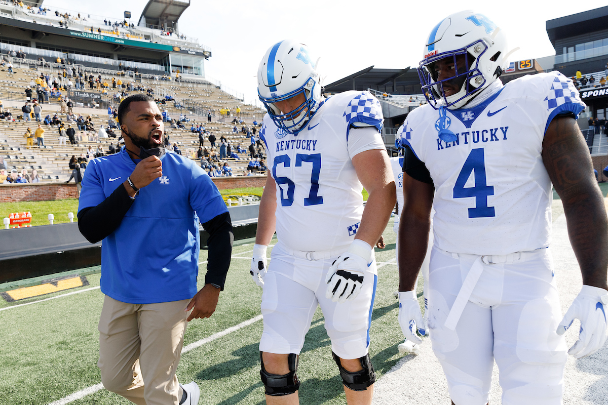 JOSH PASCHAL. LANDON YOUNG. COURTNEY LOVE.

UK falls to Missouri 20-10.

Photo By Elliott Hess | UK Athletics