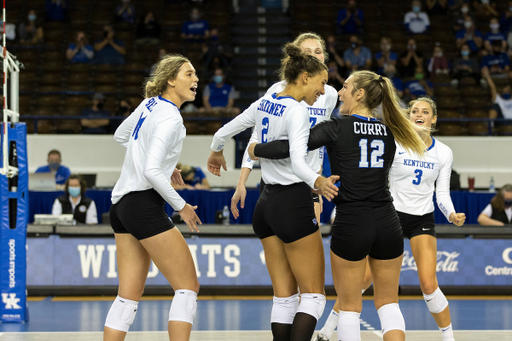 Madi Skinner and Gabby Curry.

Kentucky beats Auburn 3-0

Photo by Sarah Caputi ¦UK Athletics