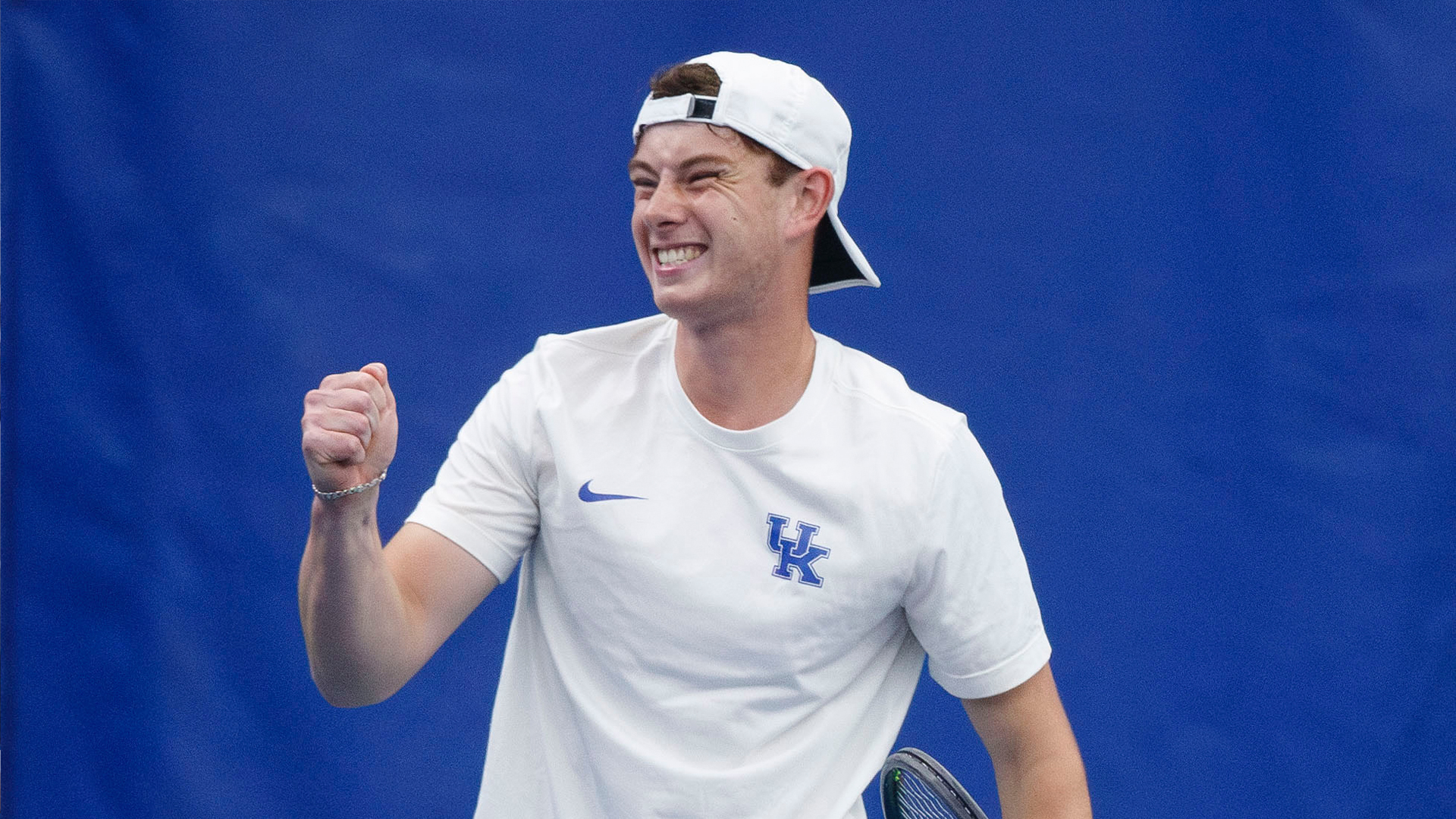 Men’s Tennis Sweeps Eastern Illinois in Doubleheader Men’s Tennis Sweeps Eastern Illinois in Doubleheader