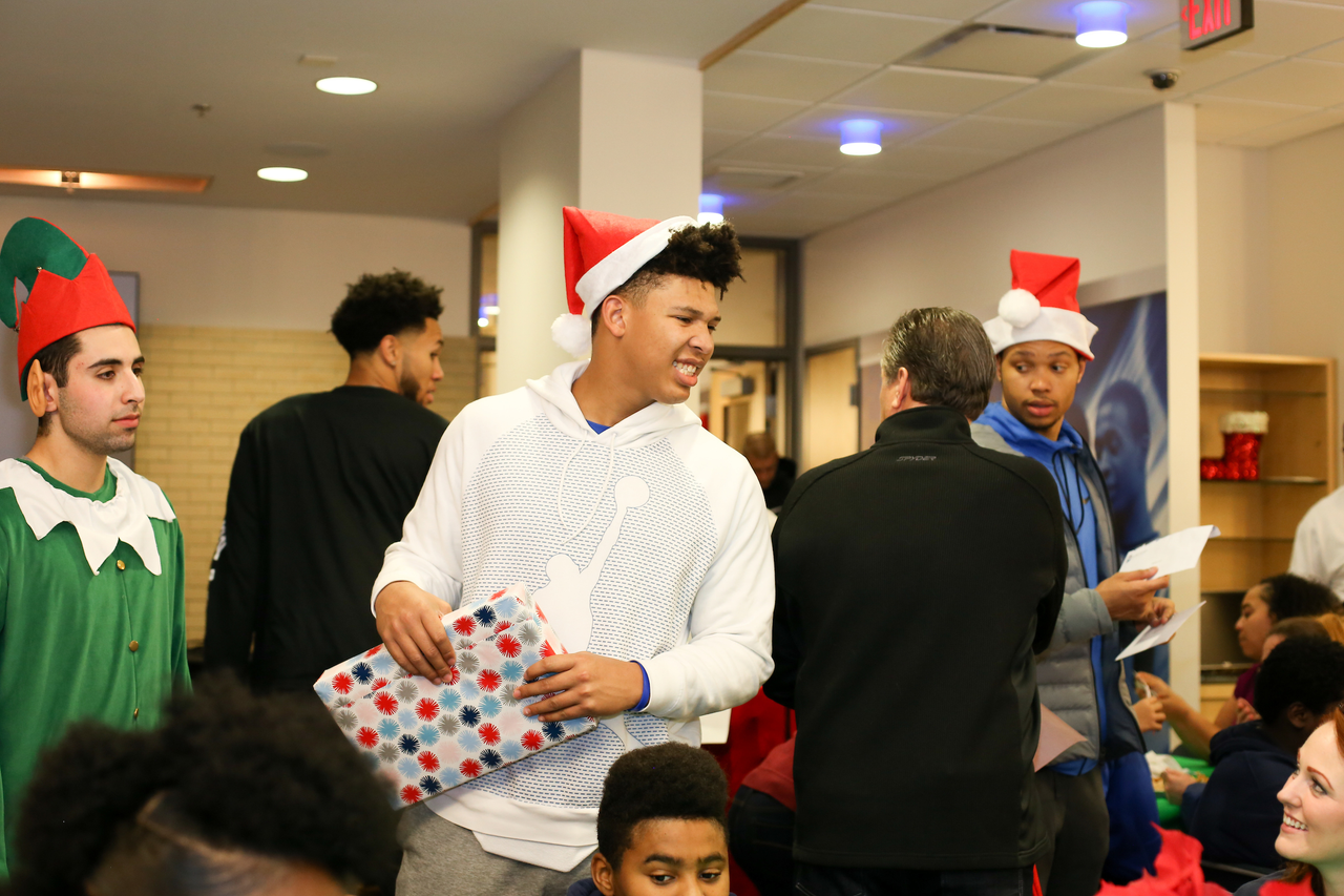 Zan Payne.

A Kentucky Christmas.

Photo by Maddie Baker | UK Athletics