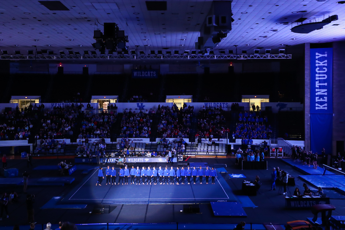 Team.Kentucky wins quad meet in Memorial Coliseum Debut.Photo by Elliott Hess | UK Athletics