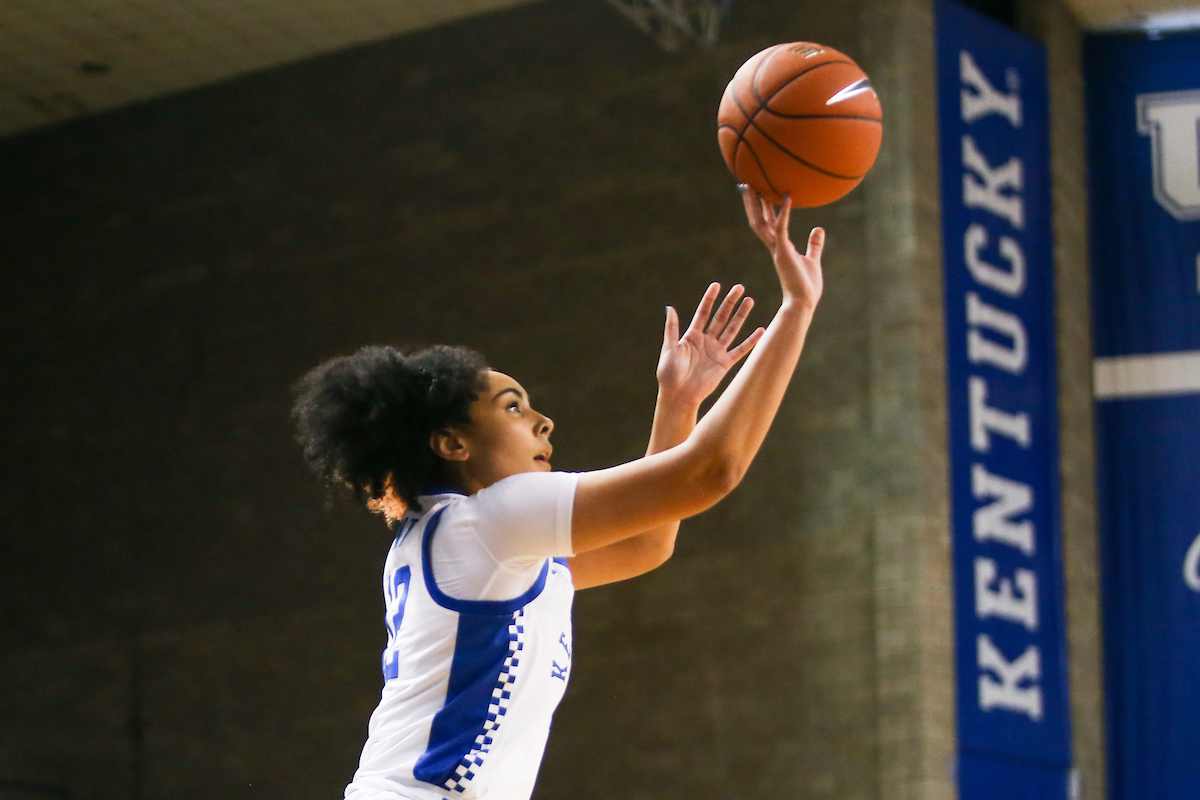 Treasure Hunt.

Kentucky beats Samford 88-54.

Photo by Hannah Phillips | UK Athletics