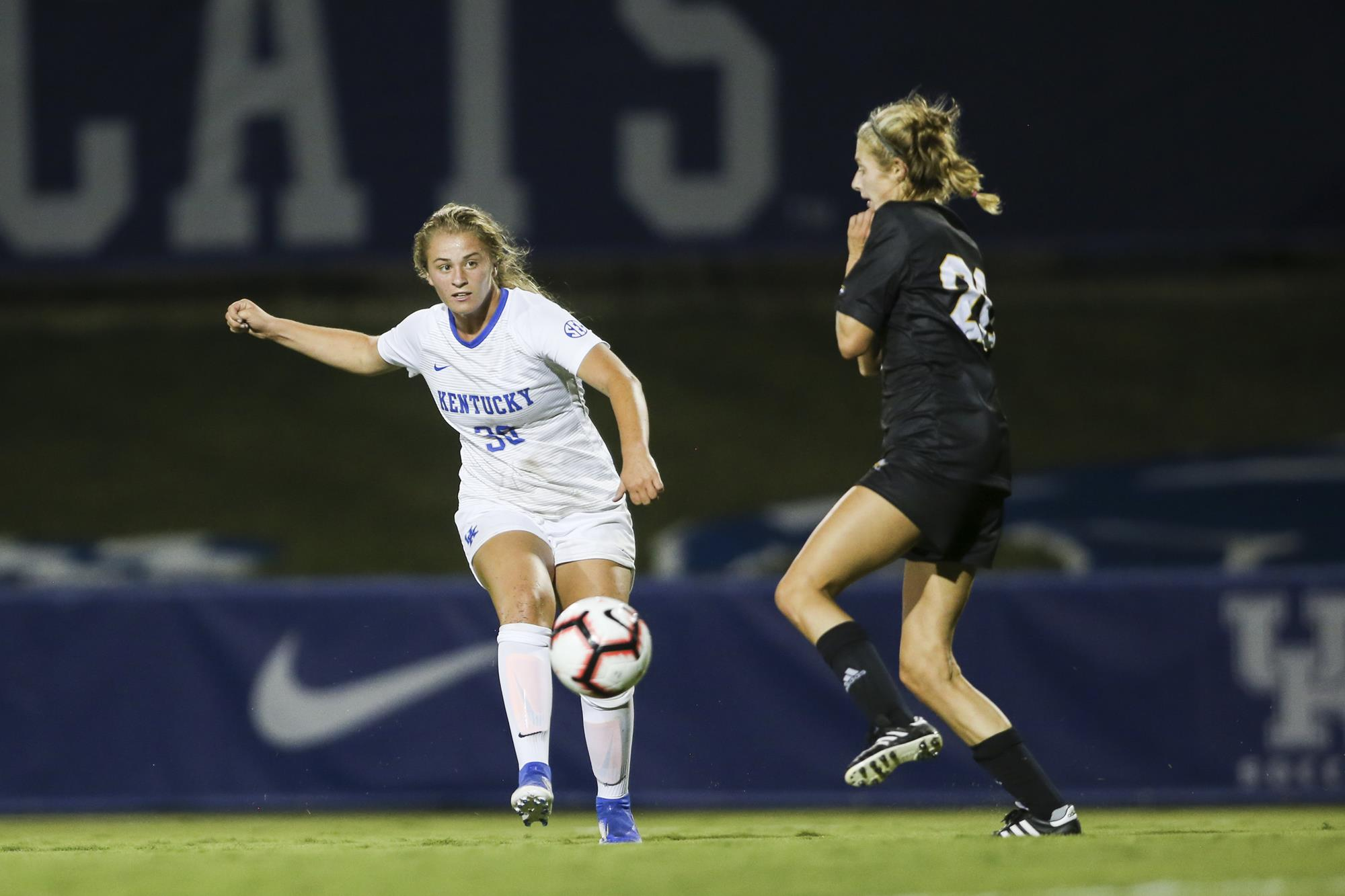 Rhodes Leads Conference with Fifth Goal of Season, Kentucky Loses at Missouri