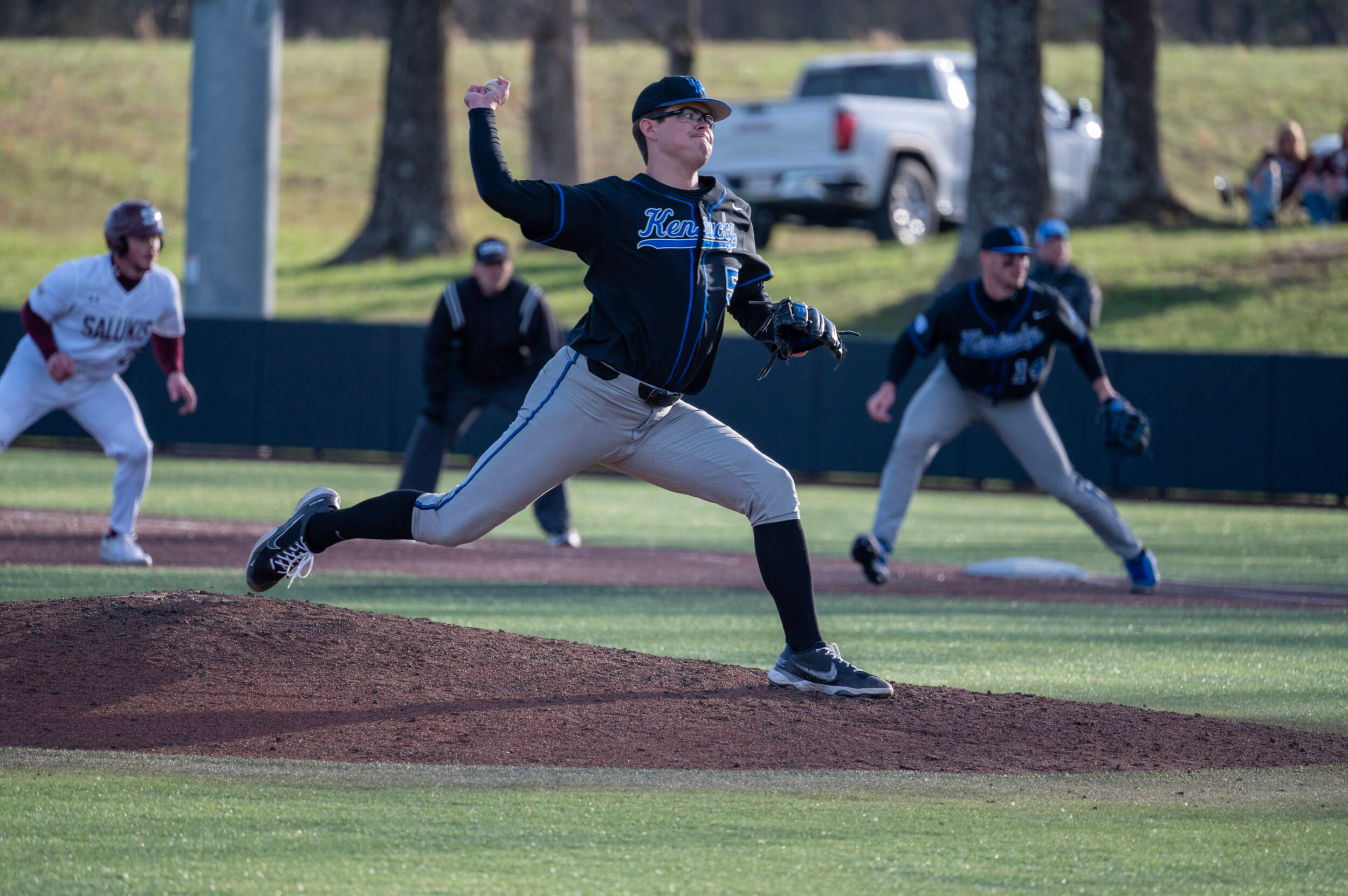 Resilient Wildcats Outlast Southern Illinois in 10 Innings