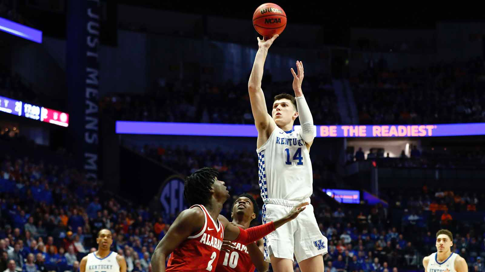 Kentucky Races Past Alabama in SEC Tourney Quarterfinals