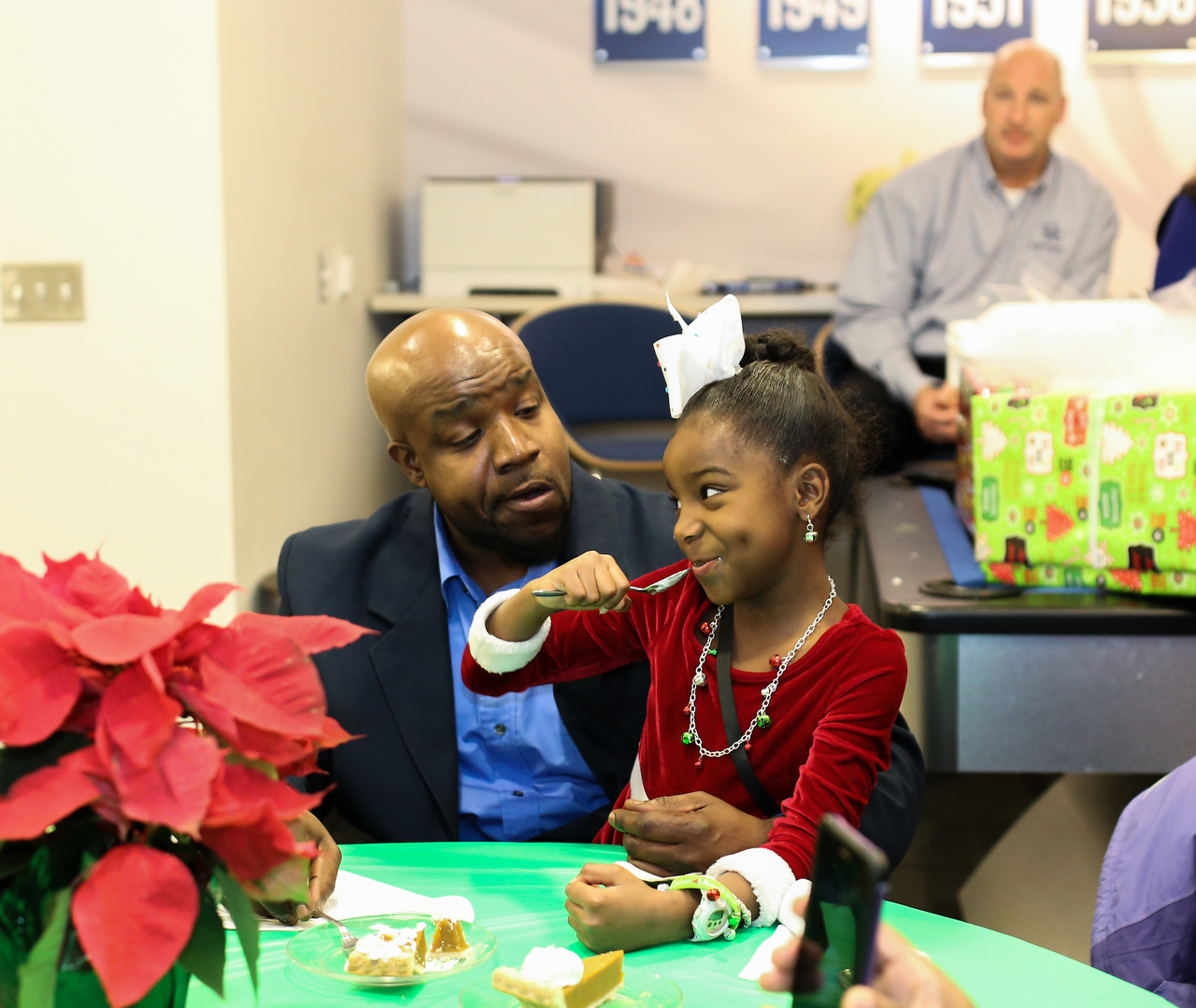 A Kentucky Christmas.

Photo by Maddie Baker | UK Athletics
