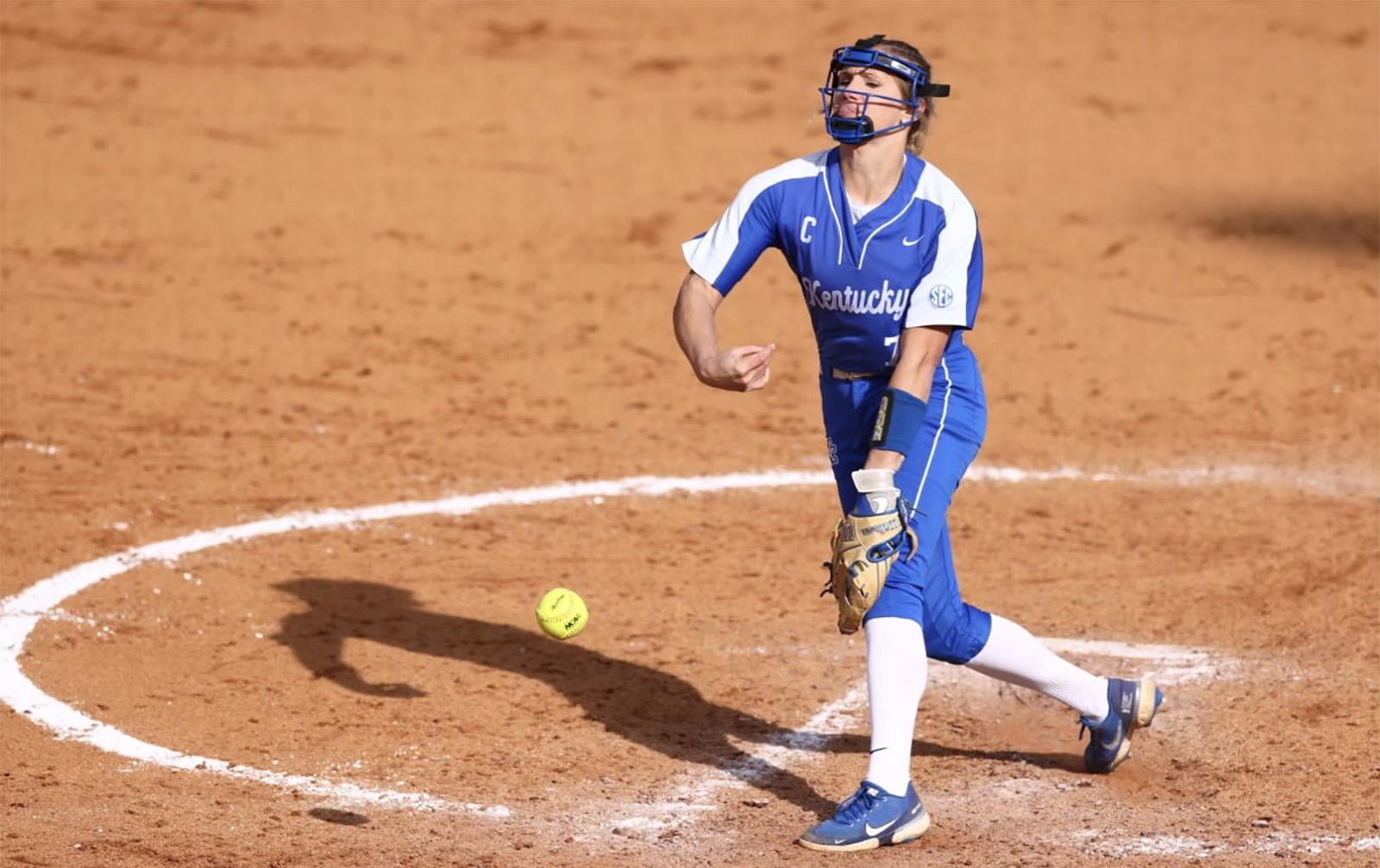 'Old Lady' Humes Leads Cats Past Alabama on Sunday