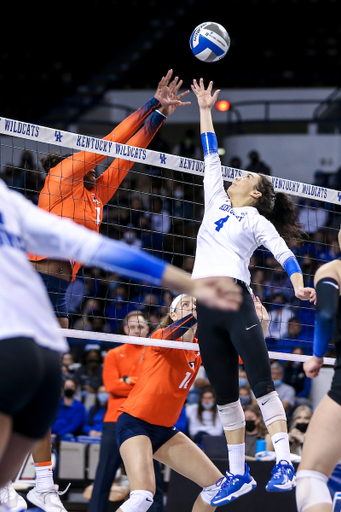 Emma Grome.Kentucky falls to Illinois 3-1.Photo by Sarah Caputi | UK Athletics