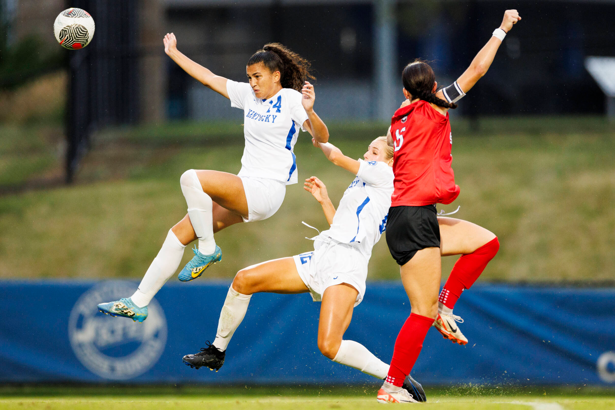 Women’s Soccer Suffers Late Goal to Bulldogs