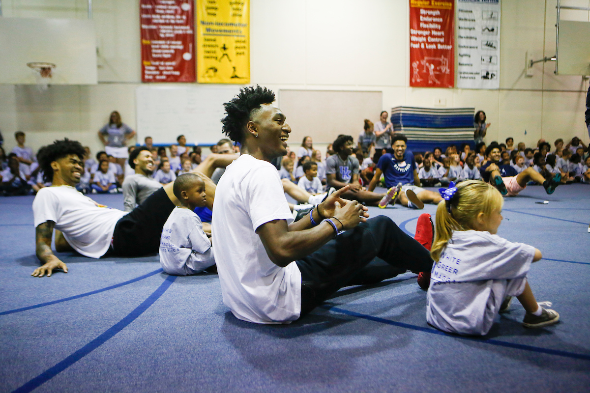 Immanuel Quickley, Nick Richards, EJ Montgomery, Johnny JUzang, Tyrese Maxey, Dontaie Allen.

Men's Basketball team delivers food to God’s Pantry at Picadome Elementary. 

Photo by Hannah Phillips | UK Athletics