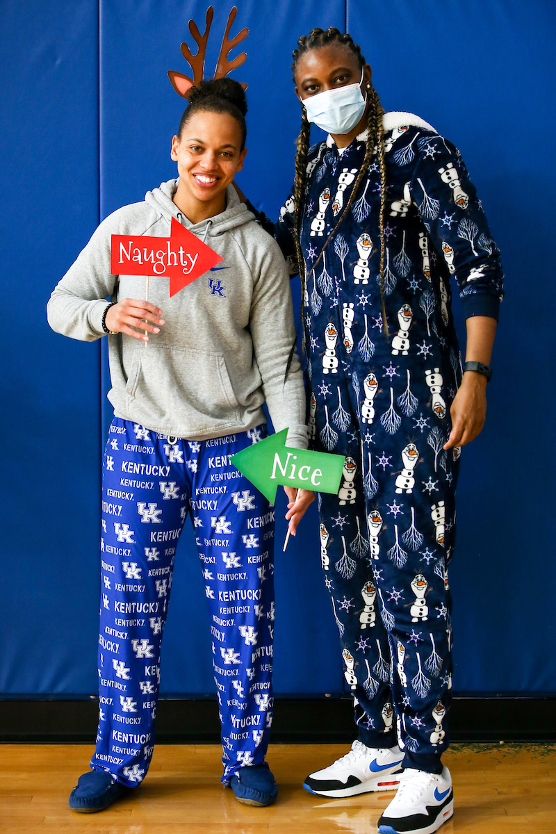 Amber Smith. Niya Butts. 

Kentucky WBB Christmas Party.

Photo by Eddie Justice | UK Athletics