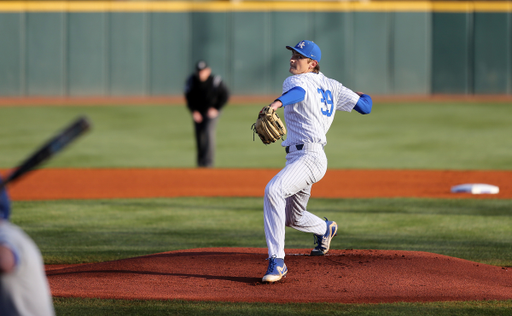 ZACH HAAKE

The Baseball team falls to Florida on Thursday, April 19, 2018. 

Photo by Britney Howard | UK Athletics