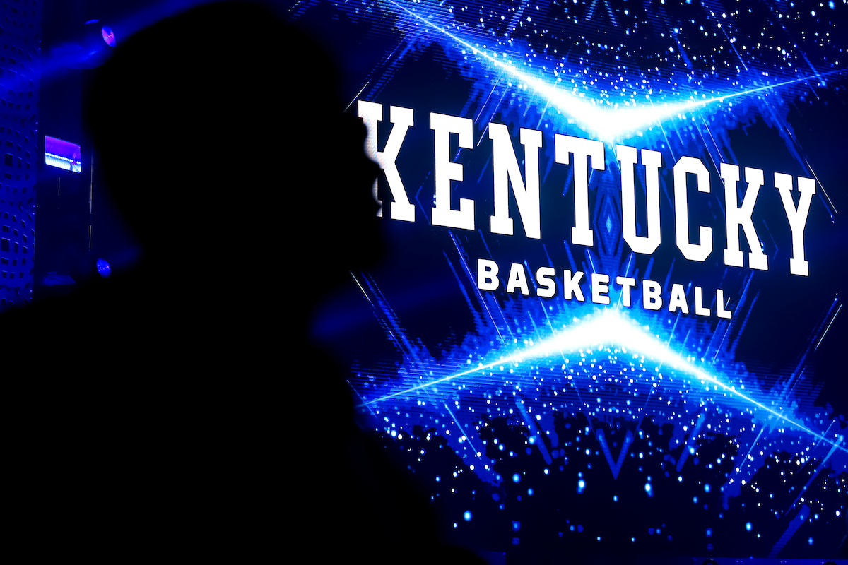 2023-24 Kentucky Men’s and Women’s Basketball Posters Unveiled