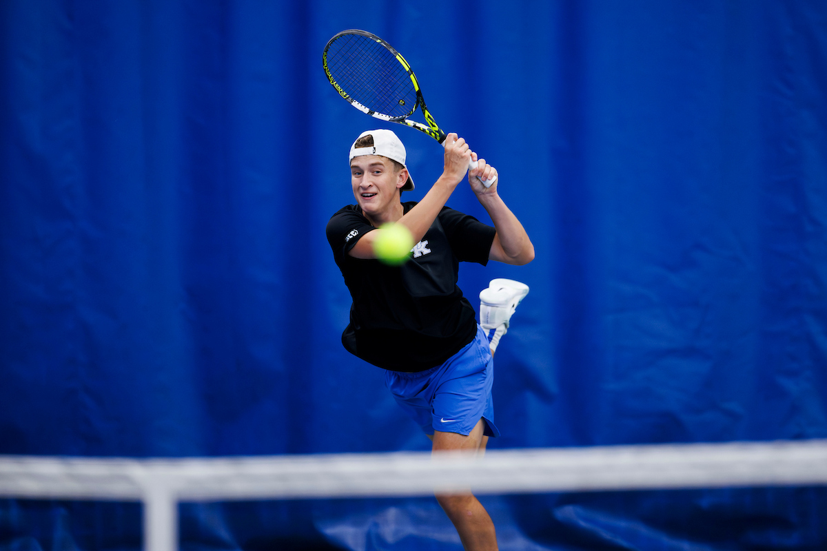 Men’s Tennis Closes Out Non-Conference Play Against NKU, No. 25 Illinois