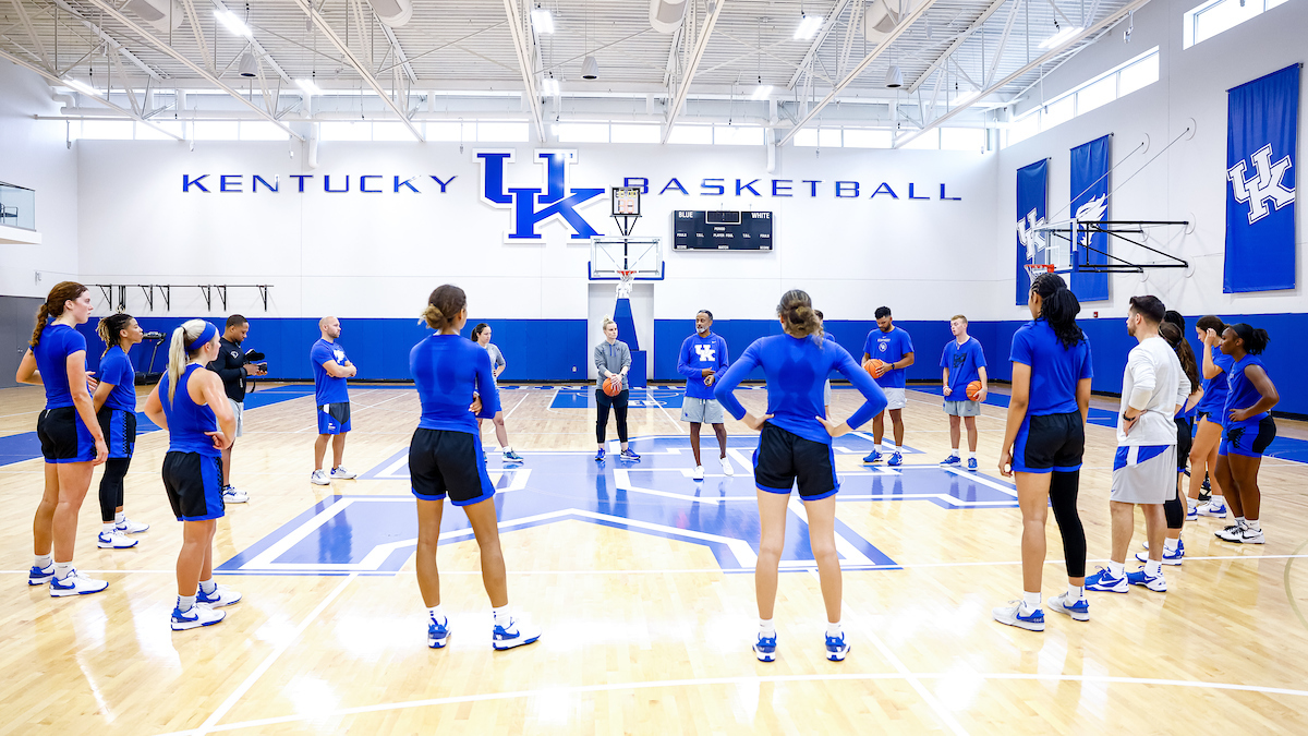 Women's Basketball Practice Photo Gallery (July 11)