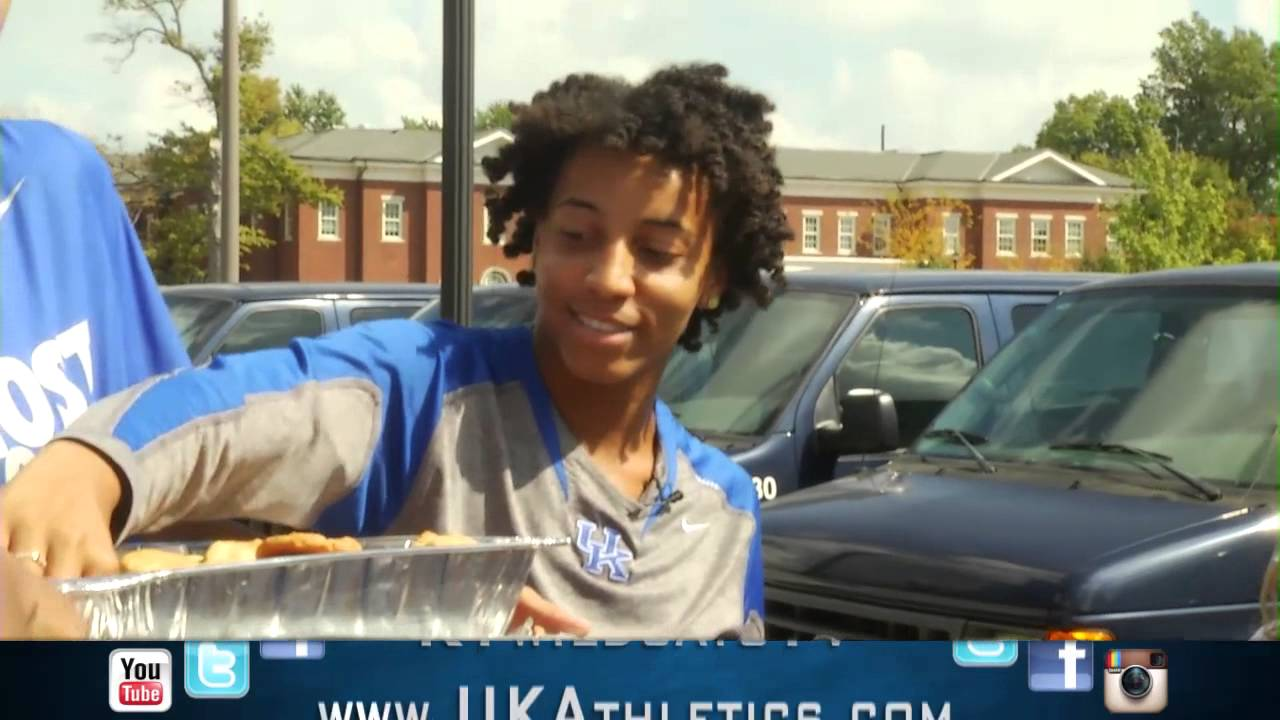 Kentucky Wildcats TV: UK Hoops visits Tent City