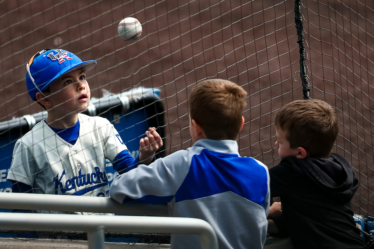Fan.

Kentucky beats Ole Miss 9-2.

Photo by Eddie Justice | UK Athletics